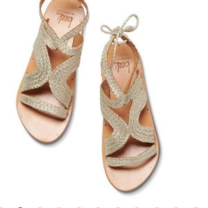 Cuckoo Sandals